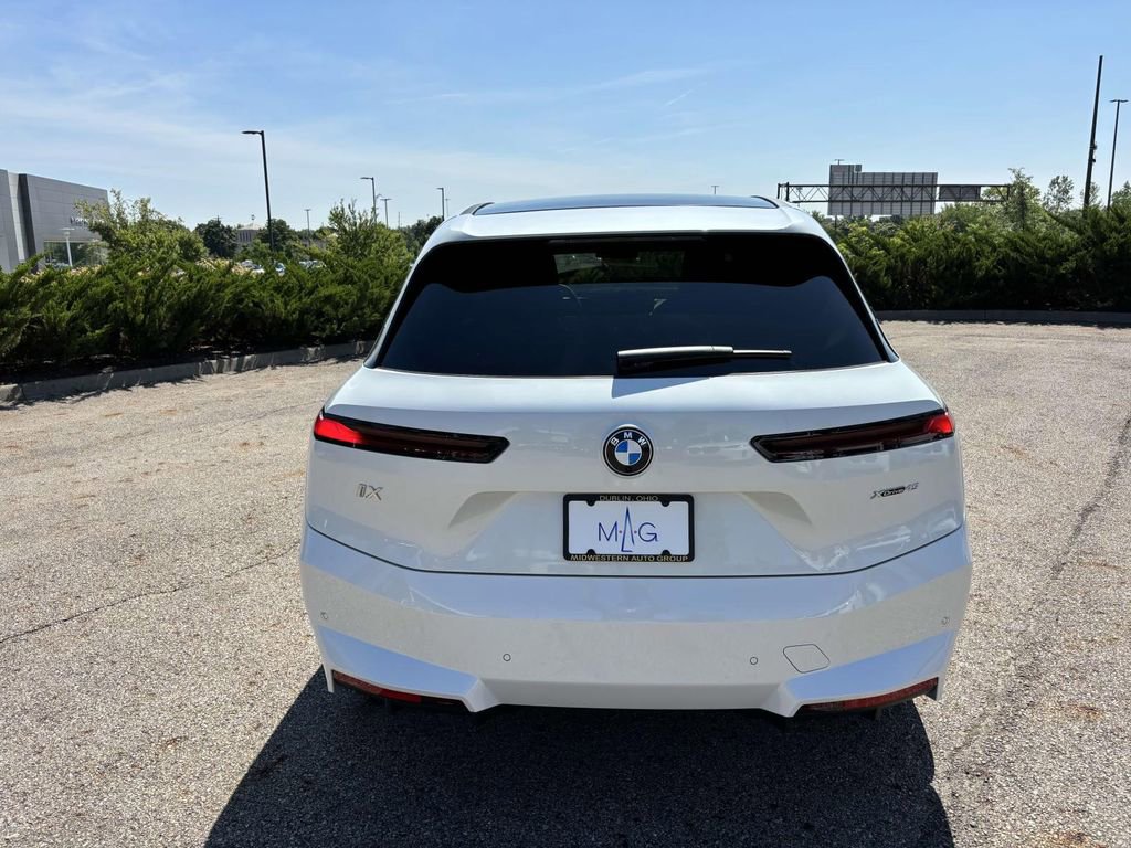 New 2026 BMW iX xDrive45 w/ Premium Package image 6