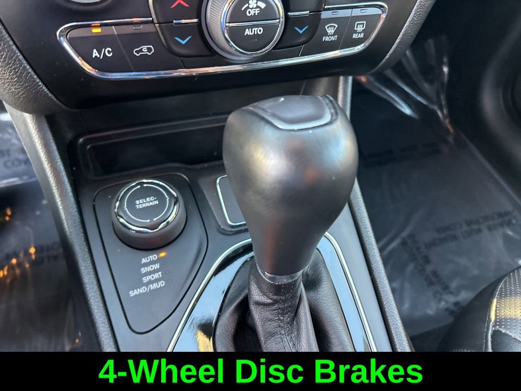 Certified 2023 Jeep Cherokee Altitude Lux AWD/4WD image 16