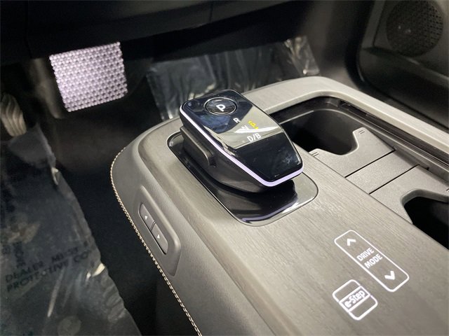 Certified 2024 Nissan Ariya AWD image 26