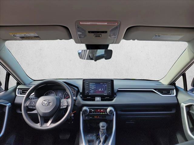 Used 2022 Toyota RAV4 LE FWD image 17