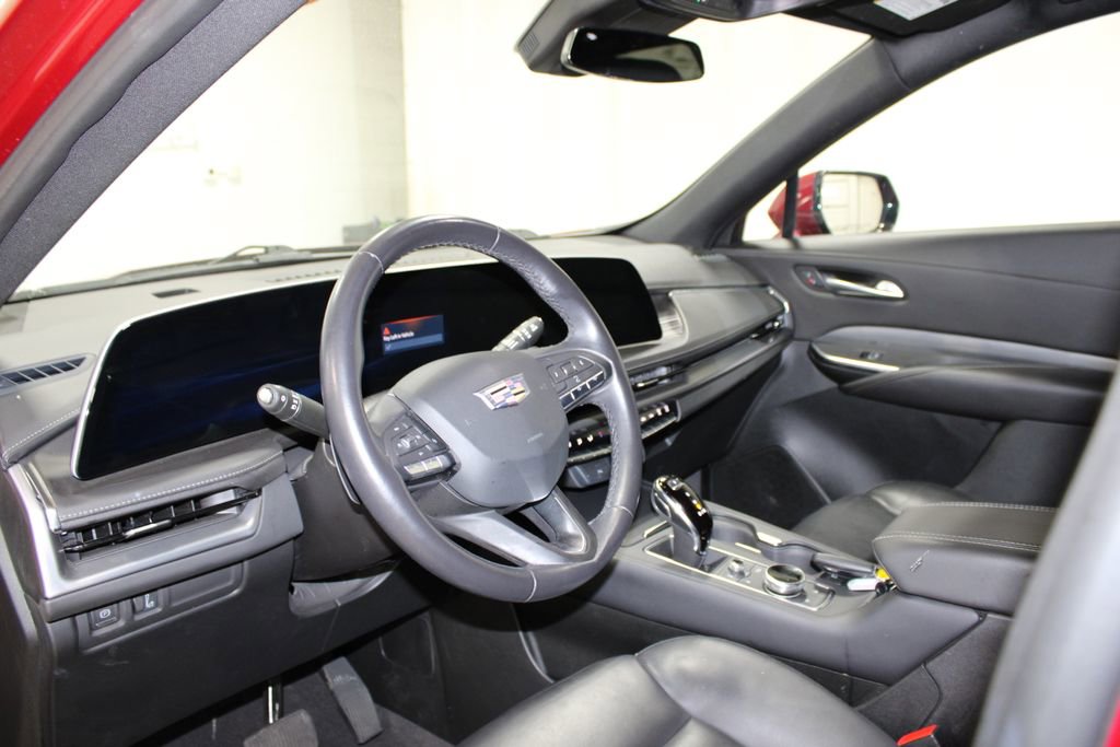 Used 2024 Cadillac XT4 Premium Luxury image 14