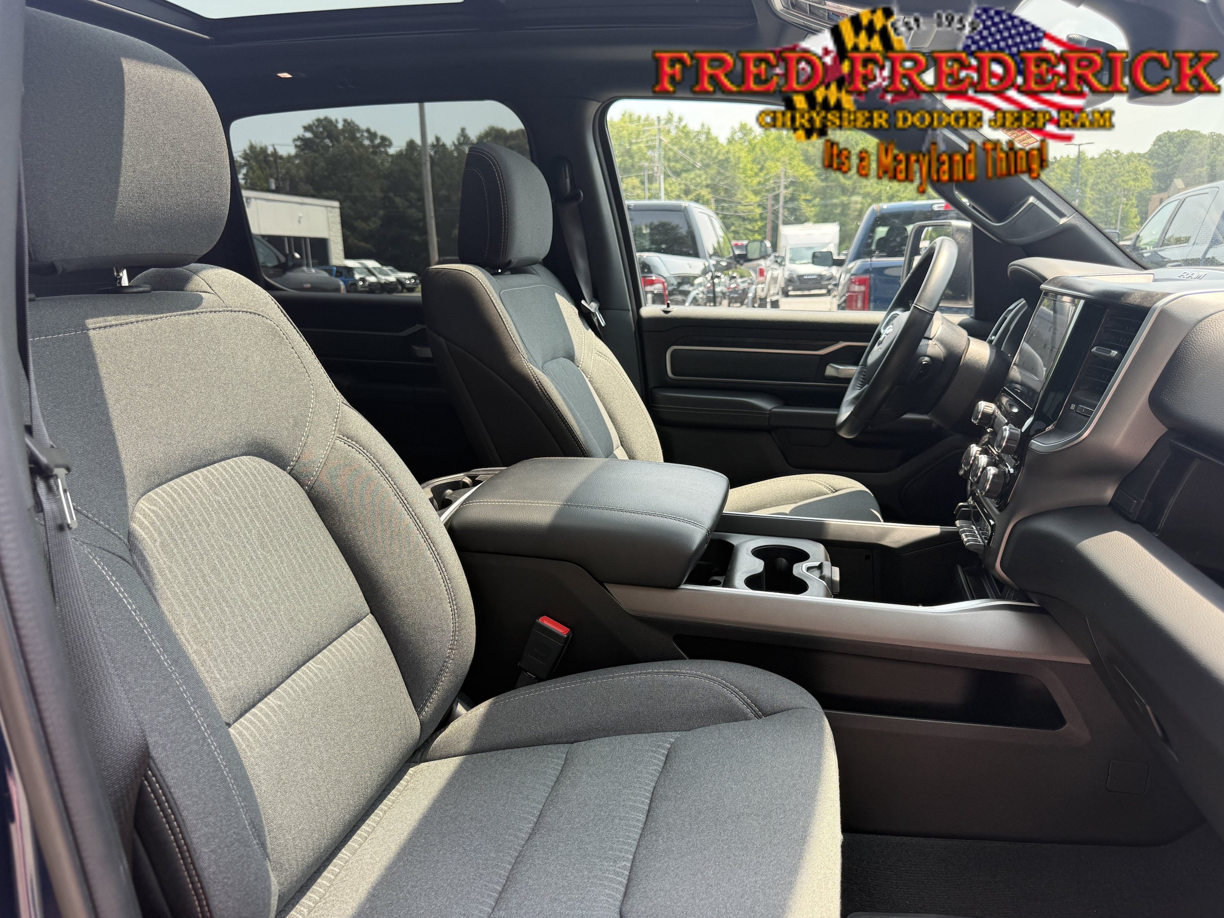 Used 2022 RAM 1500 Big Horn AWD/4WD image 14