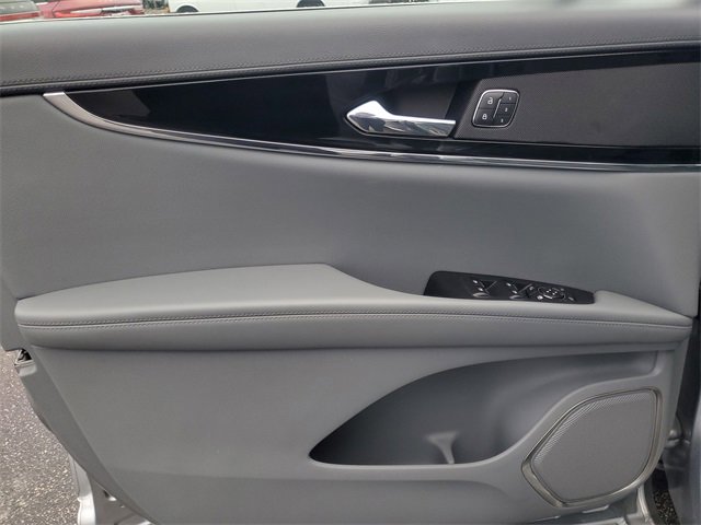 Used 2022 Lincoln Nautilus Reserve image 15