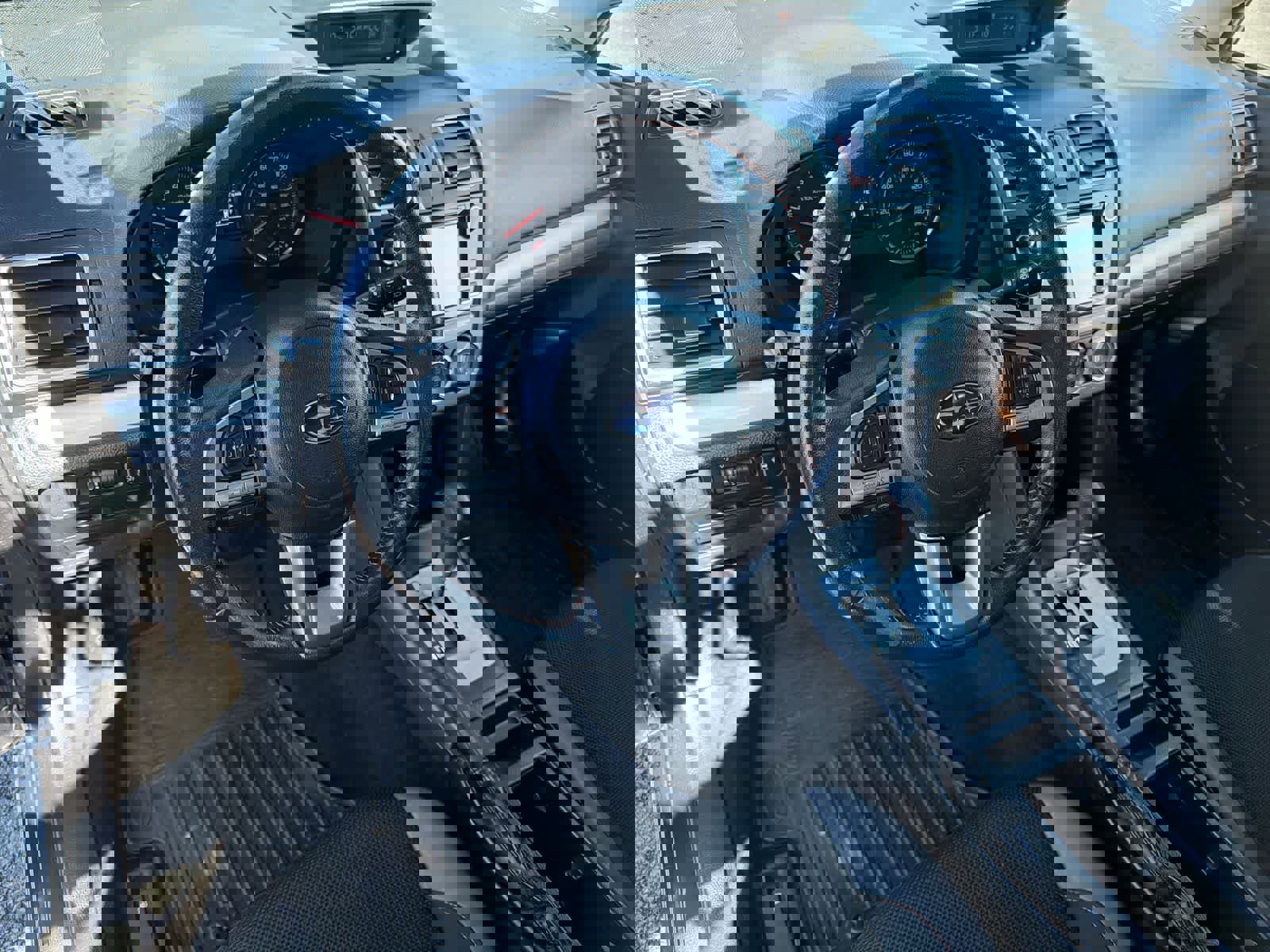 Used 2016 Subaru Crosstrek 2.0i Premium image 2