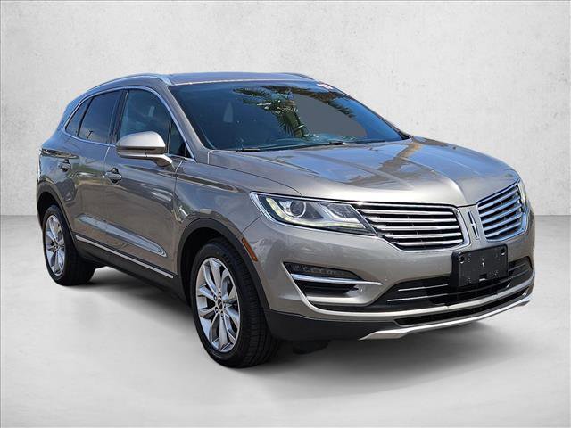 Used 2017 Lincoln MKC Select w/ Select Plus Package FWD image 3