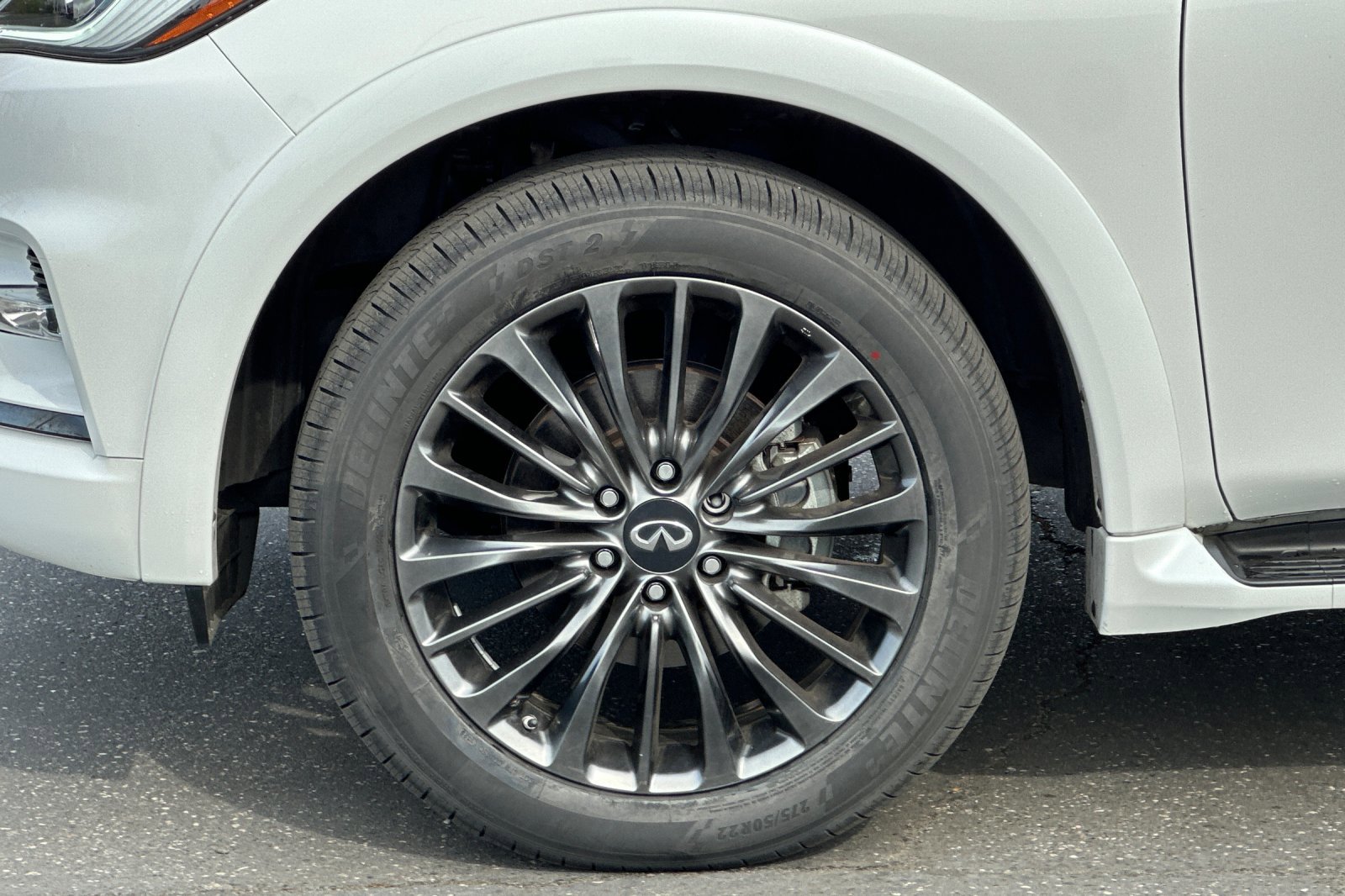 Used 2022 INFINITI QX80 Premium Select w/ Cargo Package image 28