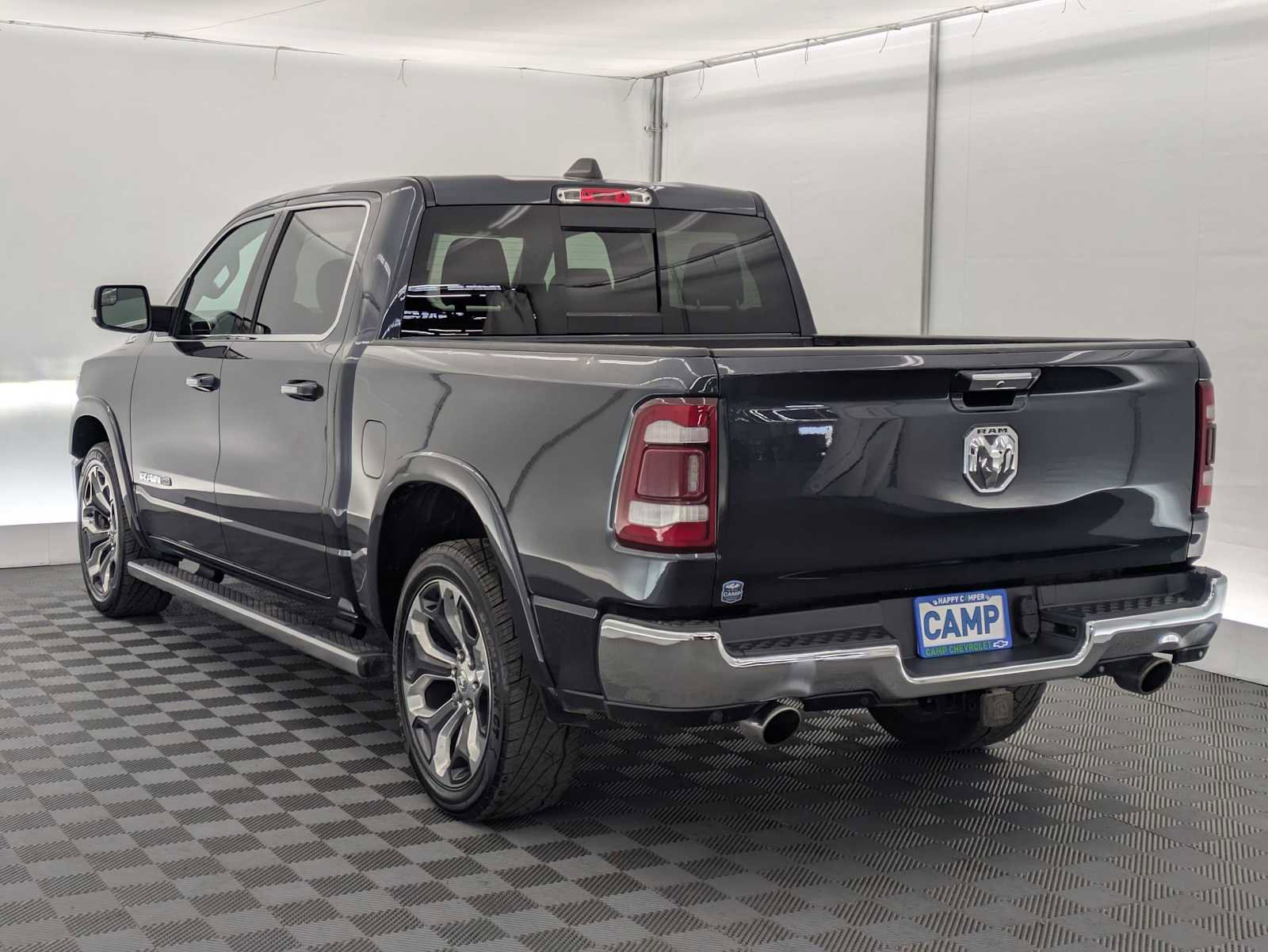 Used 2019 RAM 1500 Laramie Longhorn image 4