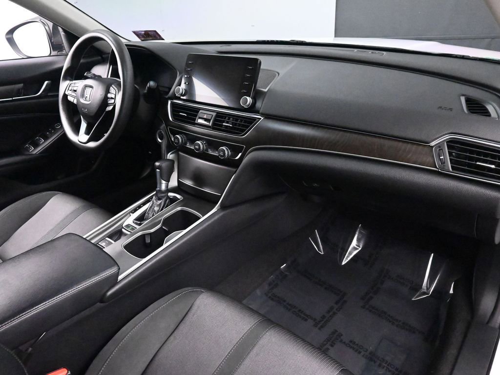 Used 2018 Honda Accord EX image 23