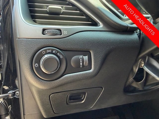 Used 2021 Jeep Cherokee Latitude AWD/4WD image 26