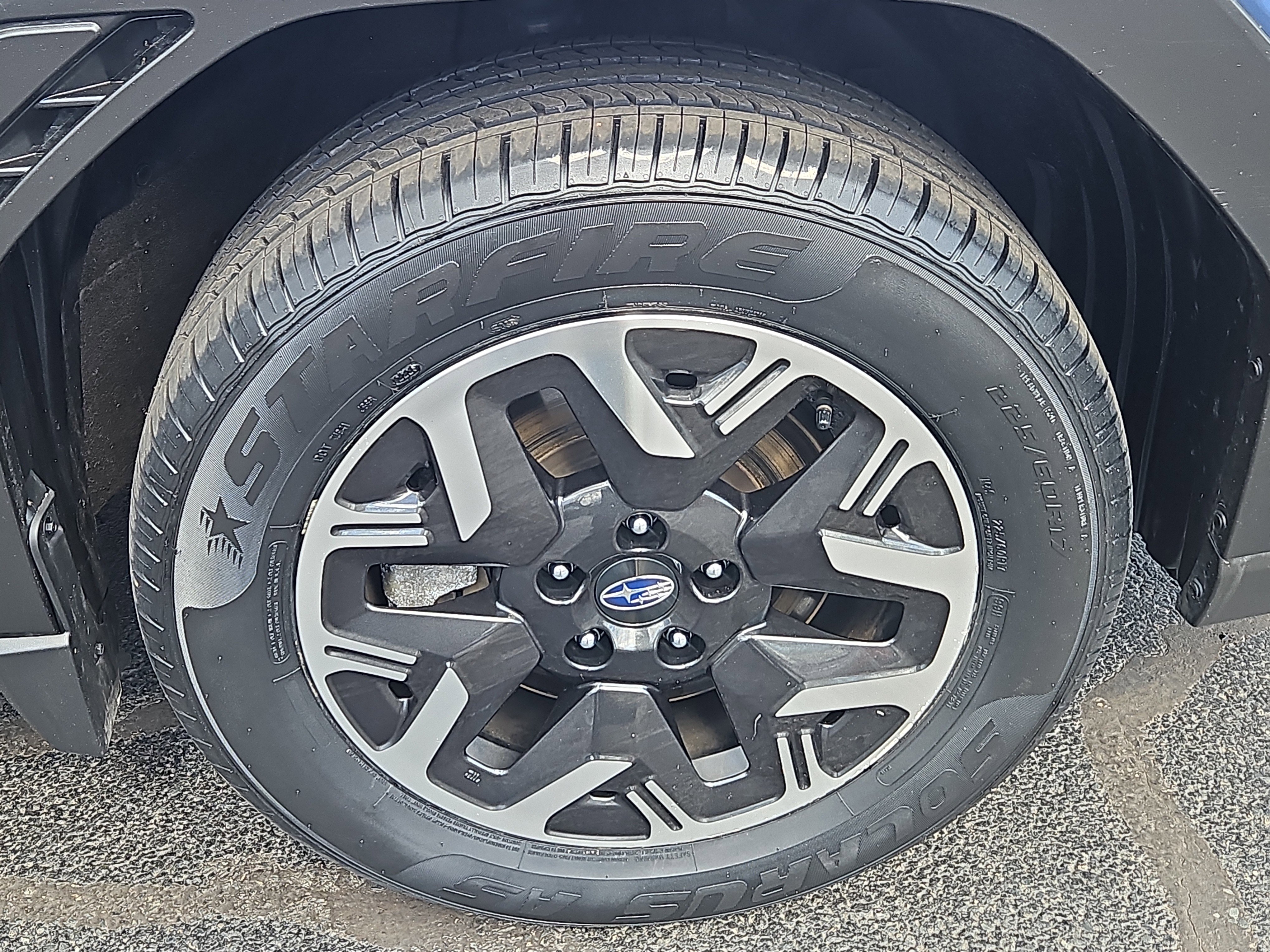 Certified 2025 Subaru Forester AWD/4WD image 23