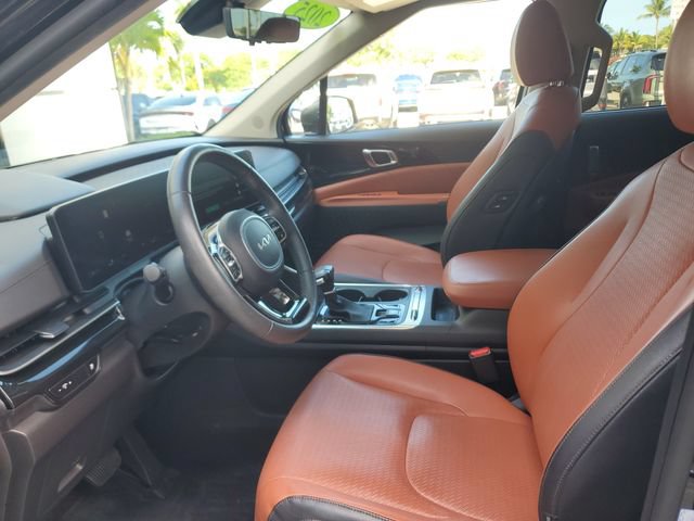 Certified 2025 Kia Carnival SX Prestige FWD image 17