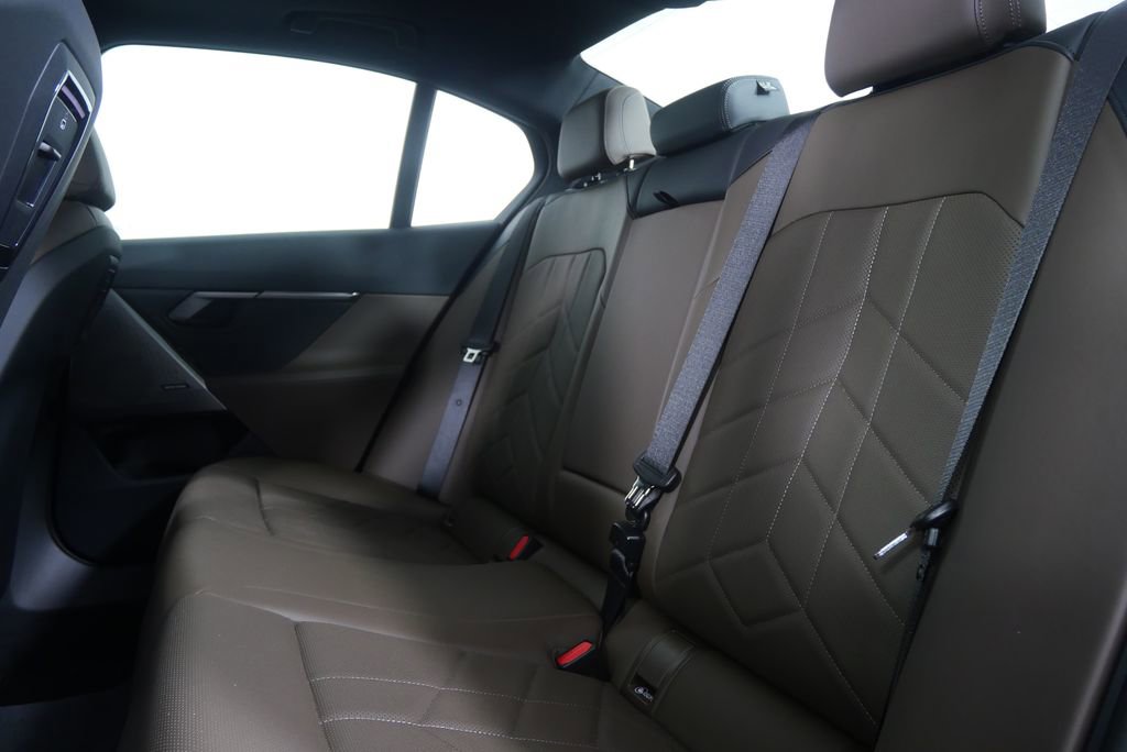 Certified 2026 BMW 530i RWD image 15