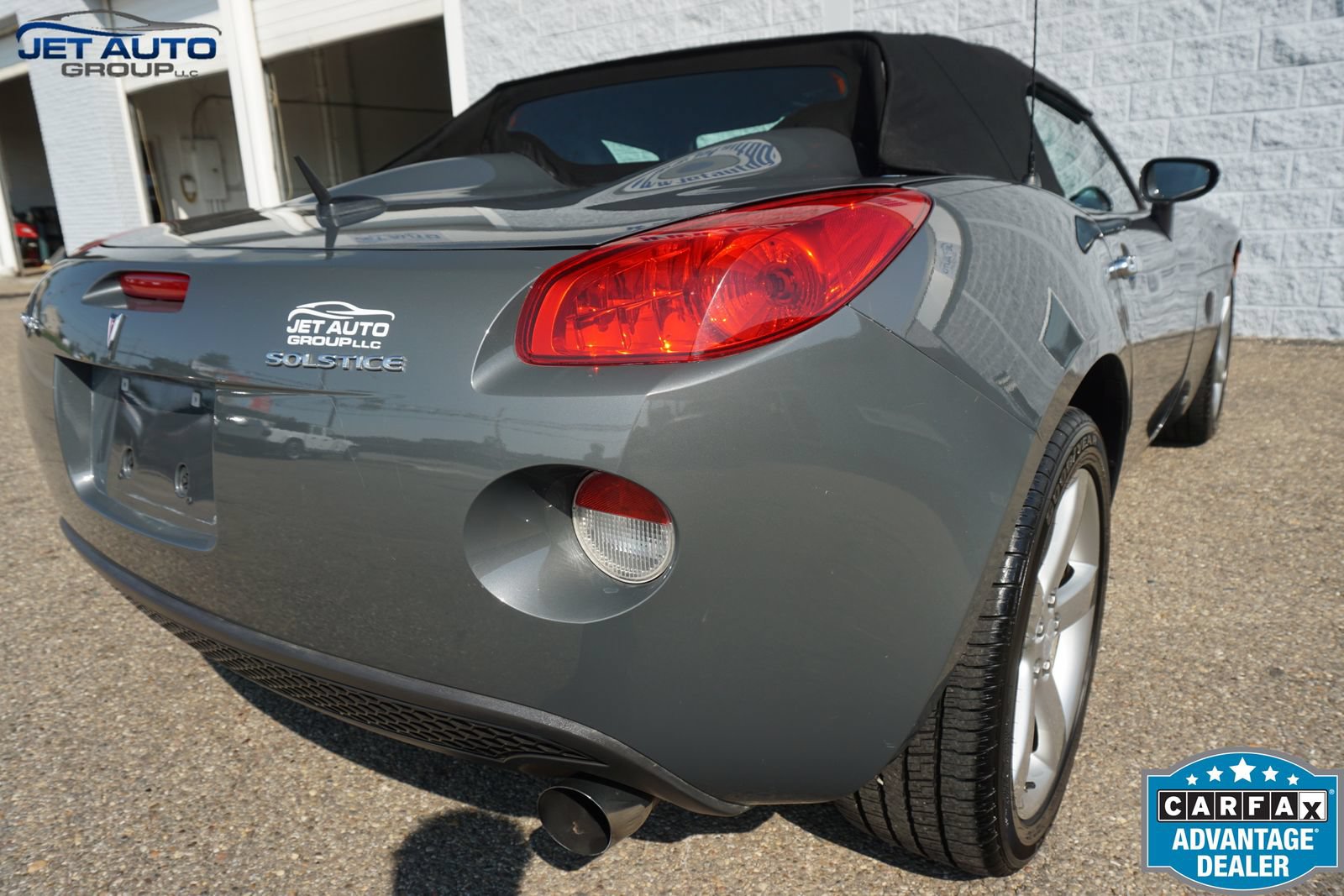 Used 2008 Pontiac Solstice Convertible w/ Premium Package RWD image 11
