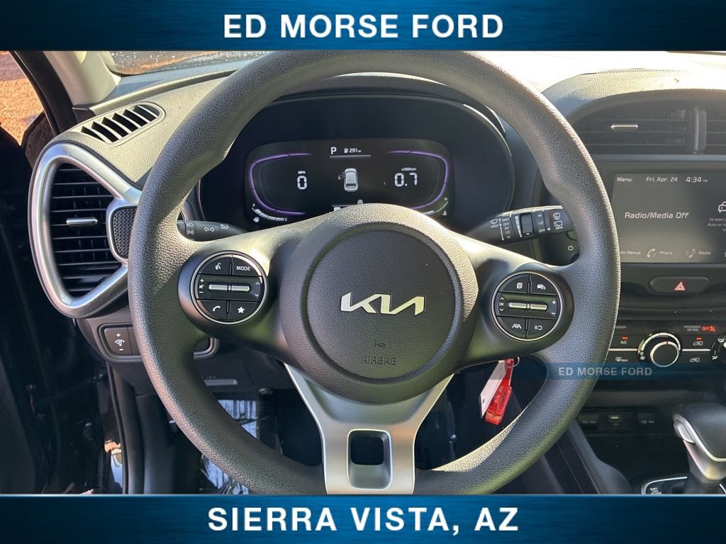 Certified 2025 Kia Soul LX FWD image 24