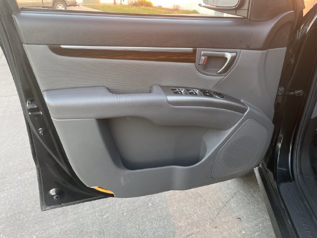 Used 2012 Hyundai Santa Fe GLS AWD/4WD image 11