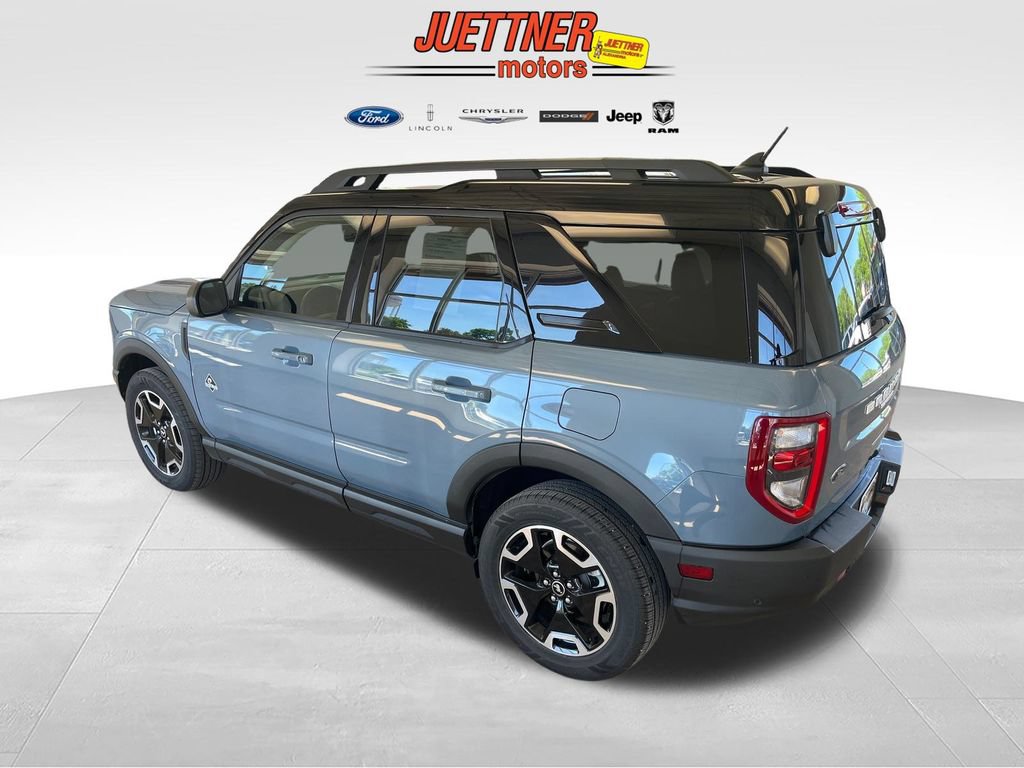 Used 2024 Ford Bronco Sport Outer Banks w/ Tech Package AWD/4WD image 3
