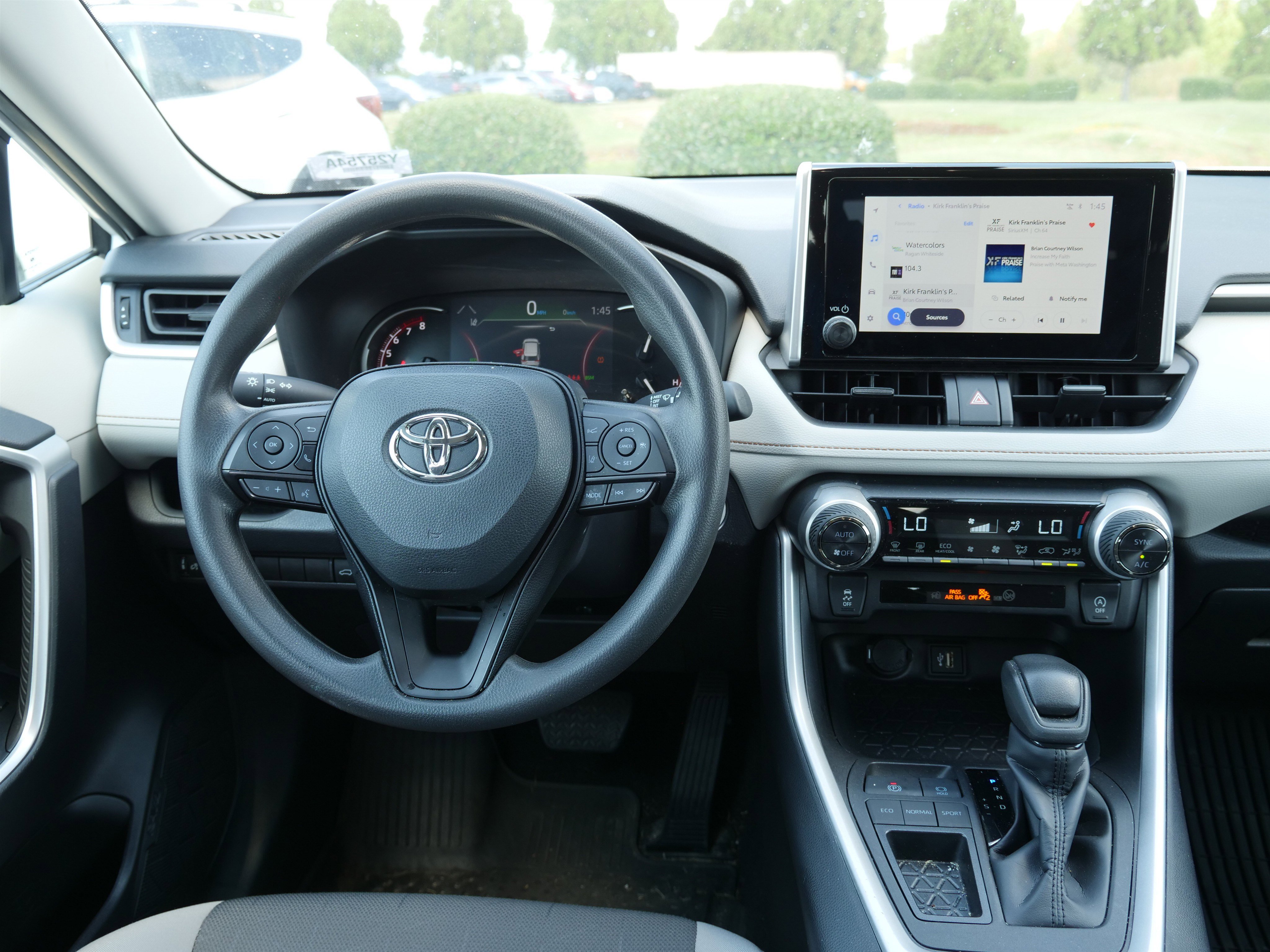 Used 2024 Toyota RAV4 XLE image 20