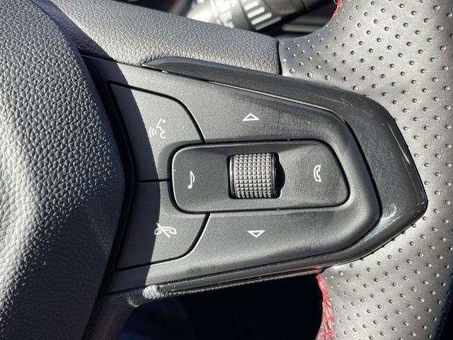 New 2026 Chevrolet Trax RS w/ Sunroof Package image 21