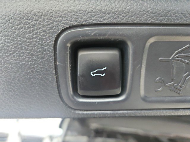 Used 2022 Ford Expedition Max Limited image 27