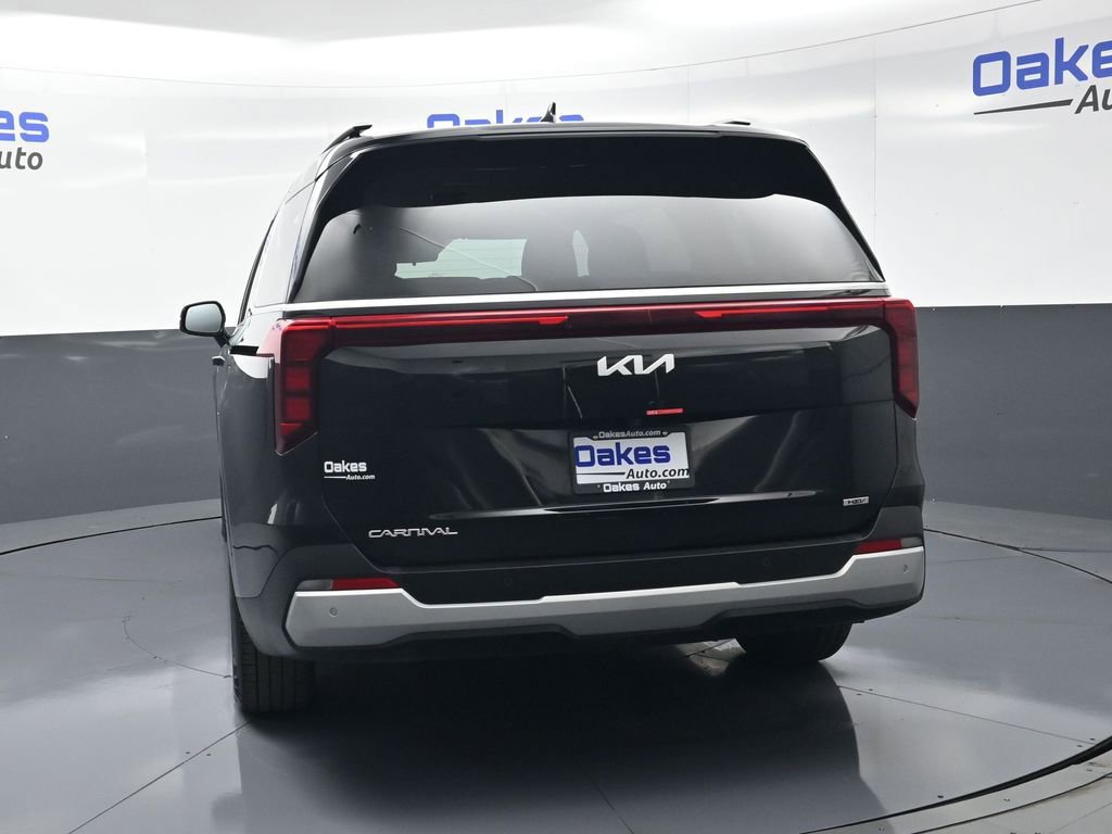 Certified 2026 Kia Carnival EX image 7