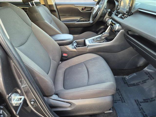 Certified 2022 Toyota RAV4 LE AWD/4WD image 19