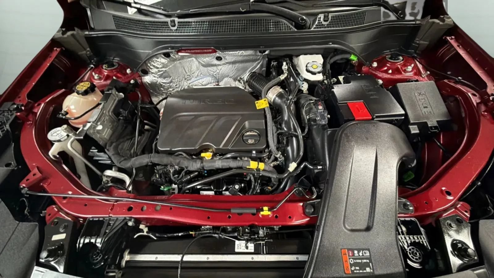 Used 2025 Chevrolet Trax LS FWD image 20