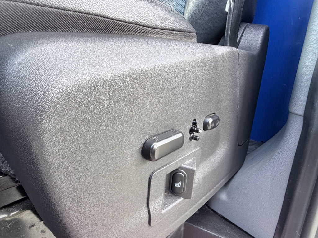 Used 2018 Ford Transit 350 XLT image 26