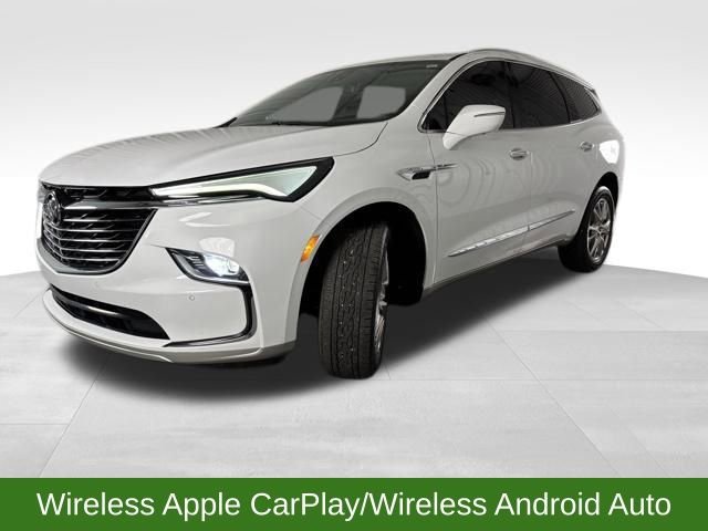 Used 2022 Buick Enclave Premium image 4