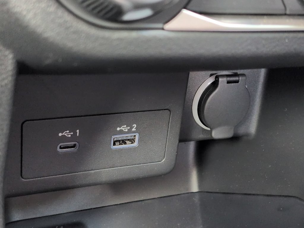 Certified 2024 Nissan Kicks SV FWD image 21
