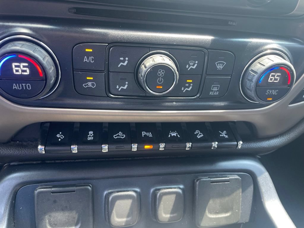 Used 2016 GMC Sierra 1500 Denali w/ Enhanced Driver Alert Package AWD/4WD image 22