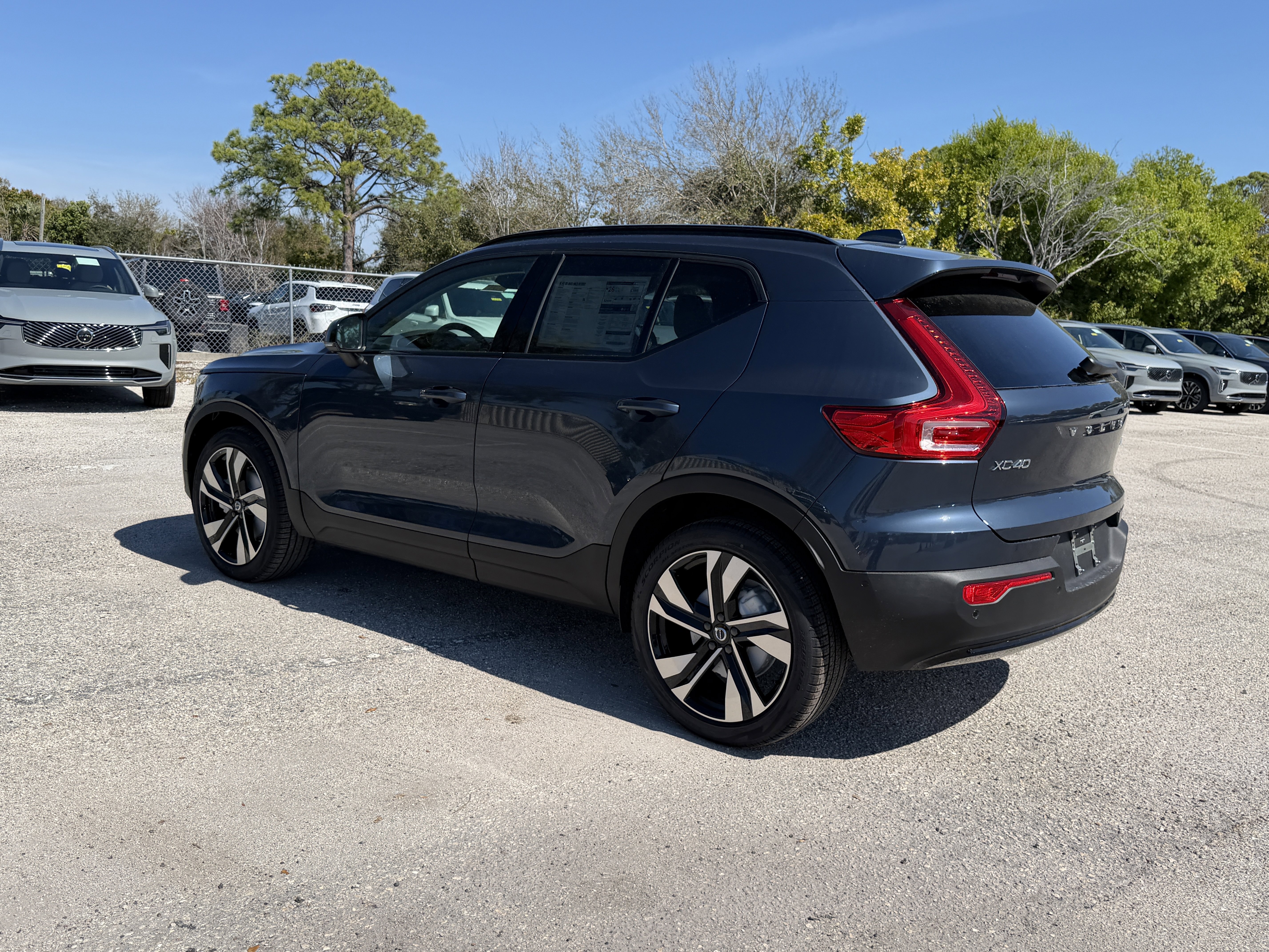 New 2026 Volvo XC40 B5 Ultra w/ Protection Package AWD/4WD image 5