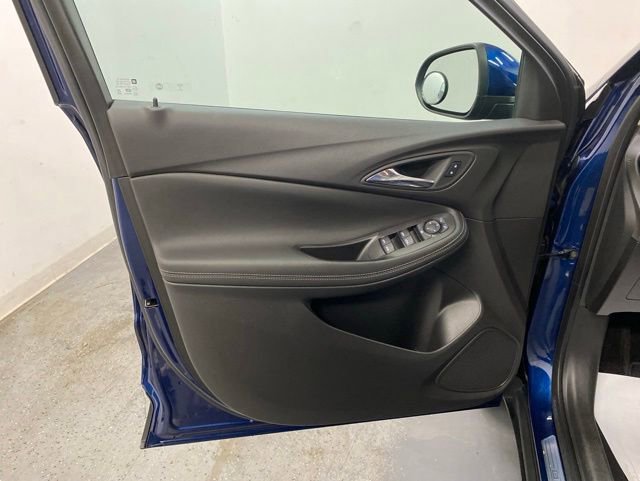Used 2023 Buick Encore GX Select FWD image 16