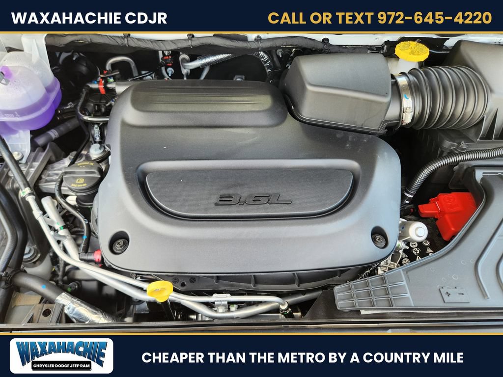 New 2027 Chrysler Pacifica Limited w/ Family Tech Group FWD image 24