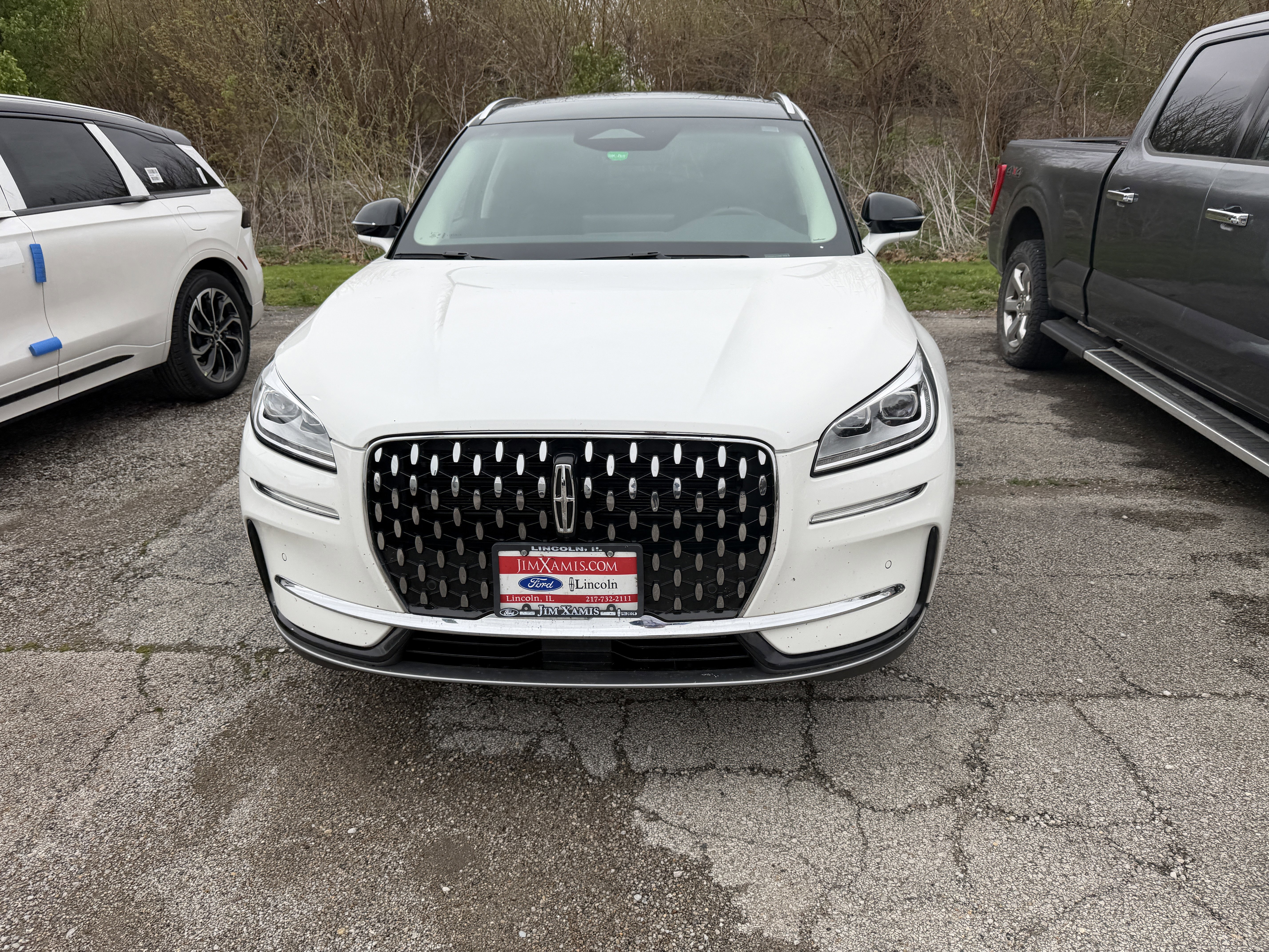 Used 2023 Lincoln Corsair Reserve image 3