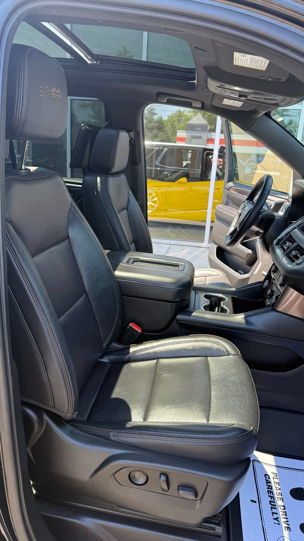 Used 2021 Chevrolet Tahoe High Country AWD/4WD image 24
