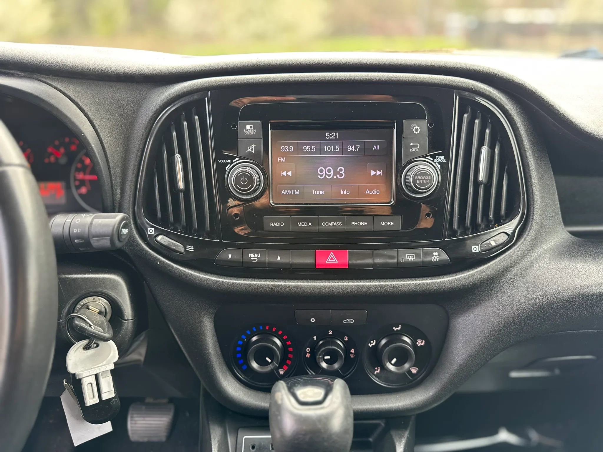 Used 2019 RAM ProMaster City Tradesman SLT image 17