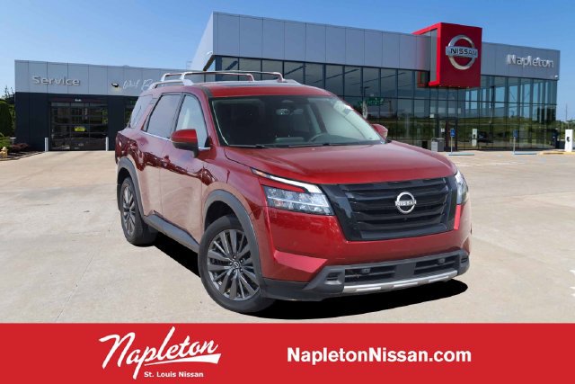 Used 2024 Nissan Pathfinder SL w/ SL Premium Package