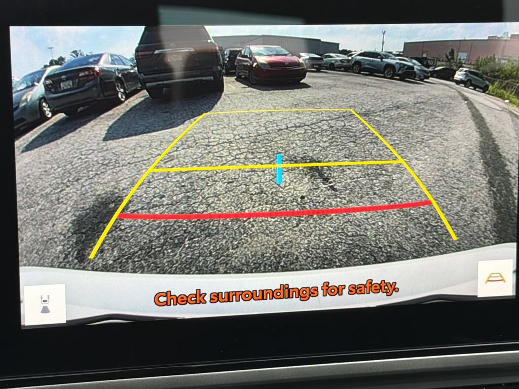 Used 2025 Toyota Camry XSE FWD image 33