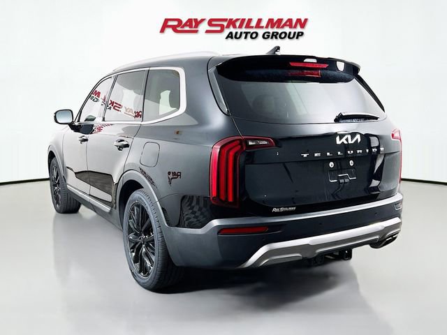 Used 2022 Kia Telluride SX w/ Towing Package FWD image 5