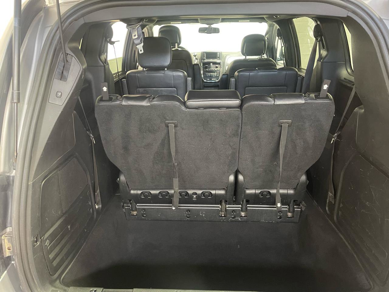 Used 2017 Dodge Grand Caravan GT FWD image 18