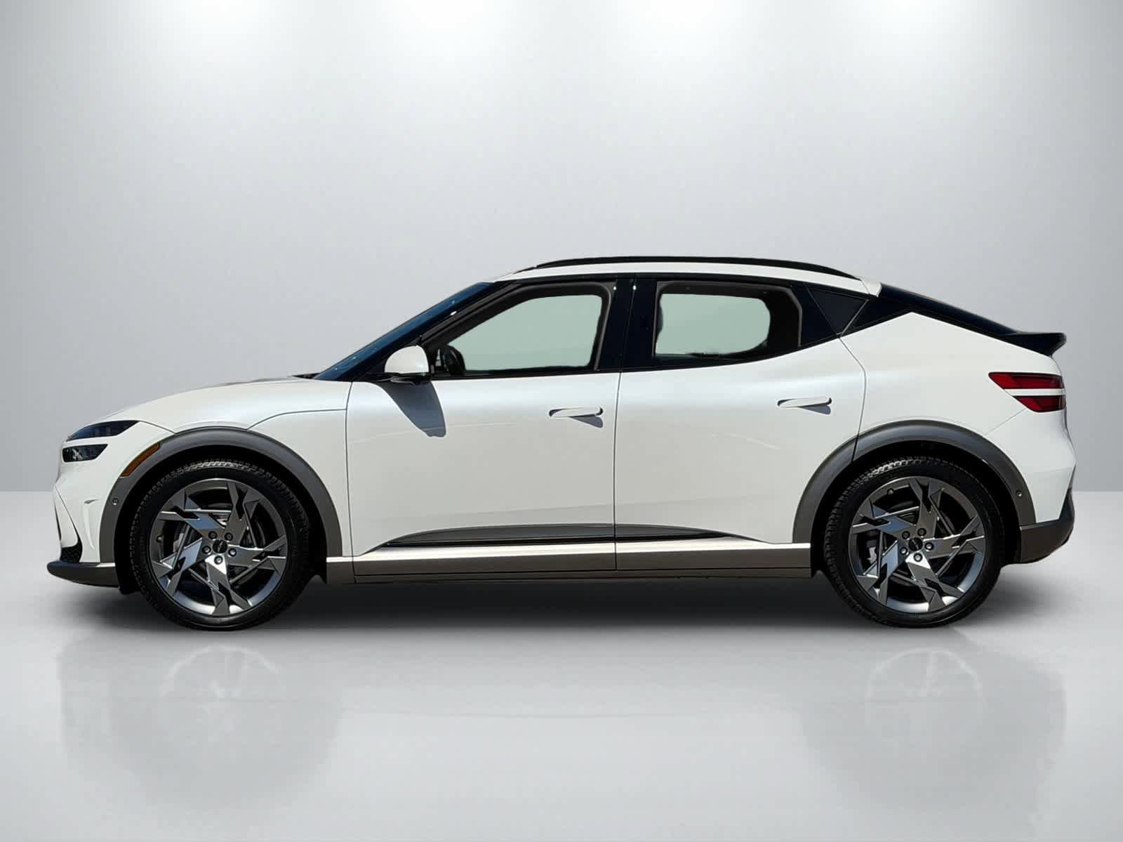 Used 2023 Genesis GV60 Performance AWD/4WD image 2