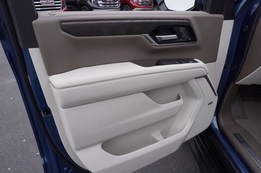 New 2026 GMC Yukon Denali image 16