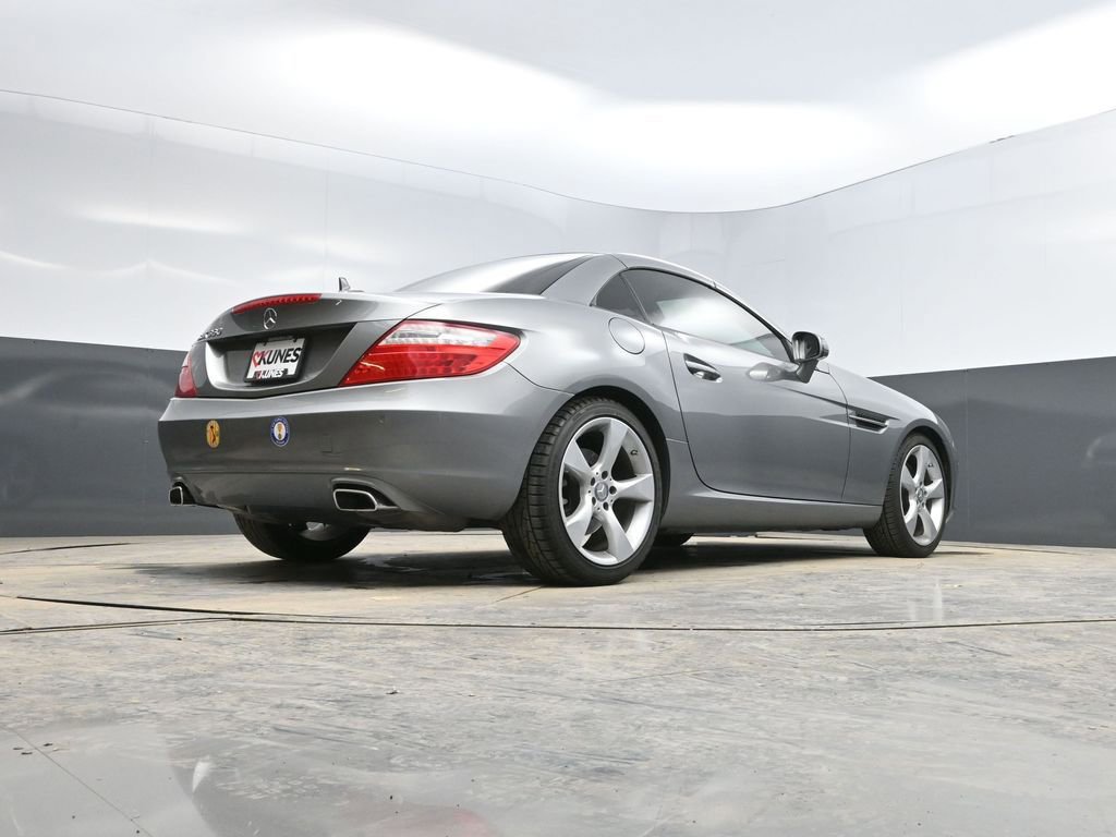 Used 2012 Mercedes-Benz SLK 350 image 42