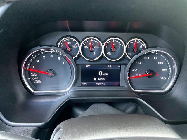 Used 2021 Chevrolet Suburban LT w/ Luxury Package RWD image 21