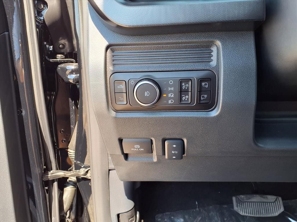 New 2026 Ford F350 Platinum AWD/4WD image 27