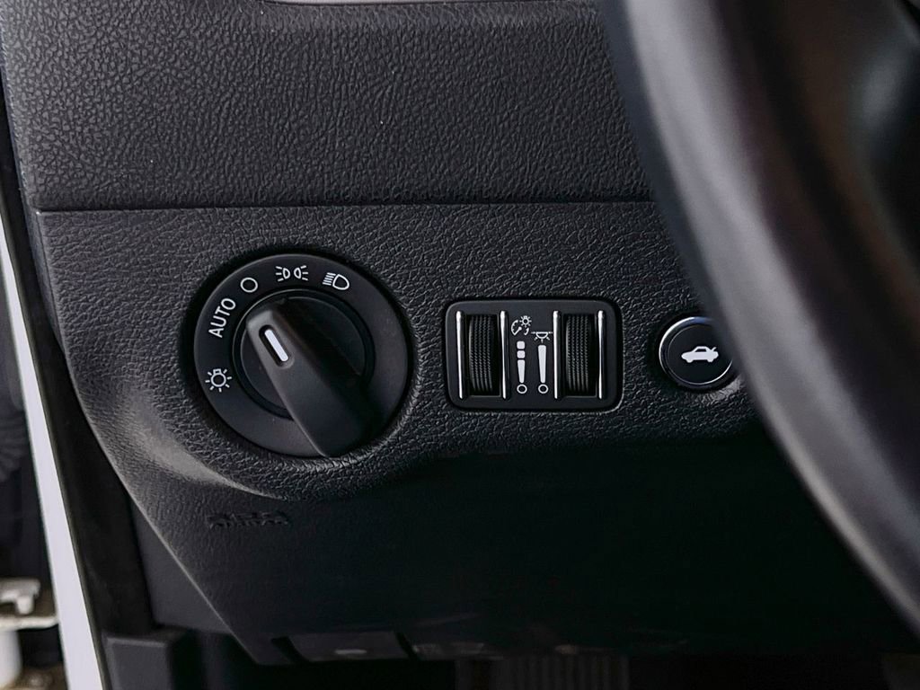 Used 2023 Dodge Charger SXT image 24