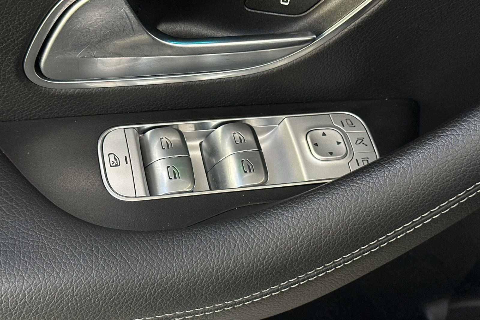 Certified 2023 Mercedes-Benz GLE 350 4MATIC image 28