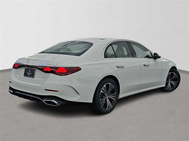 New 2026 Mercedes-Benz E 350 4MATIC Sedan image 4