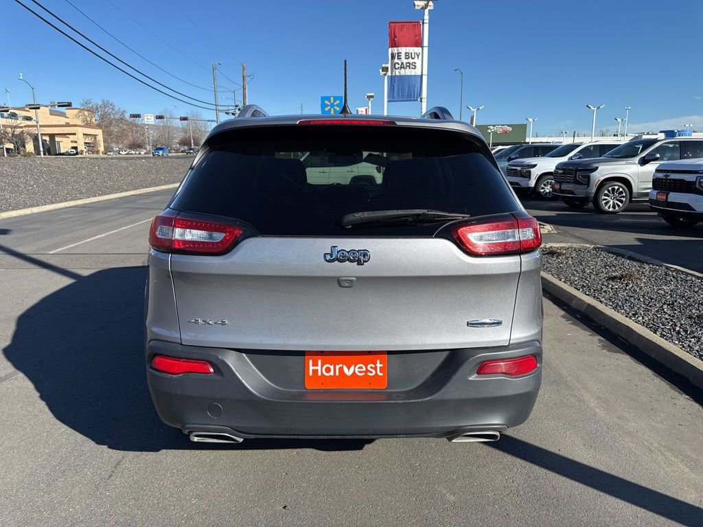 Used 2018 Jeep Cherokee Latitude Plus w/ Cold Weather Group image 6