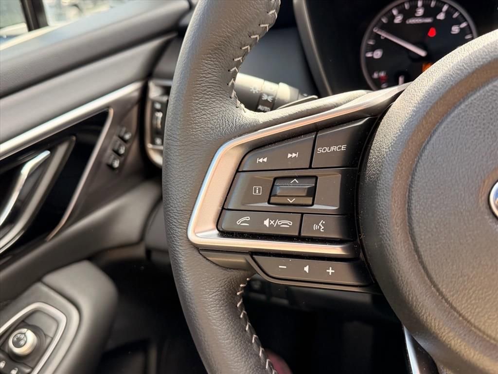 Certified 2025 Subaru Outback Limited AWD/4WD image 14